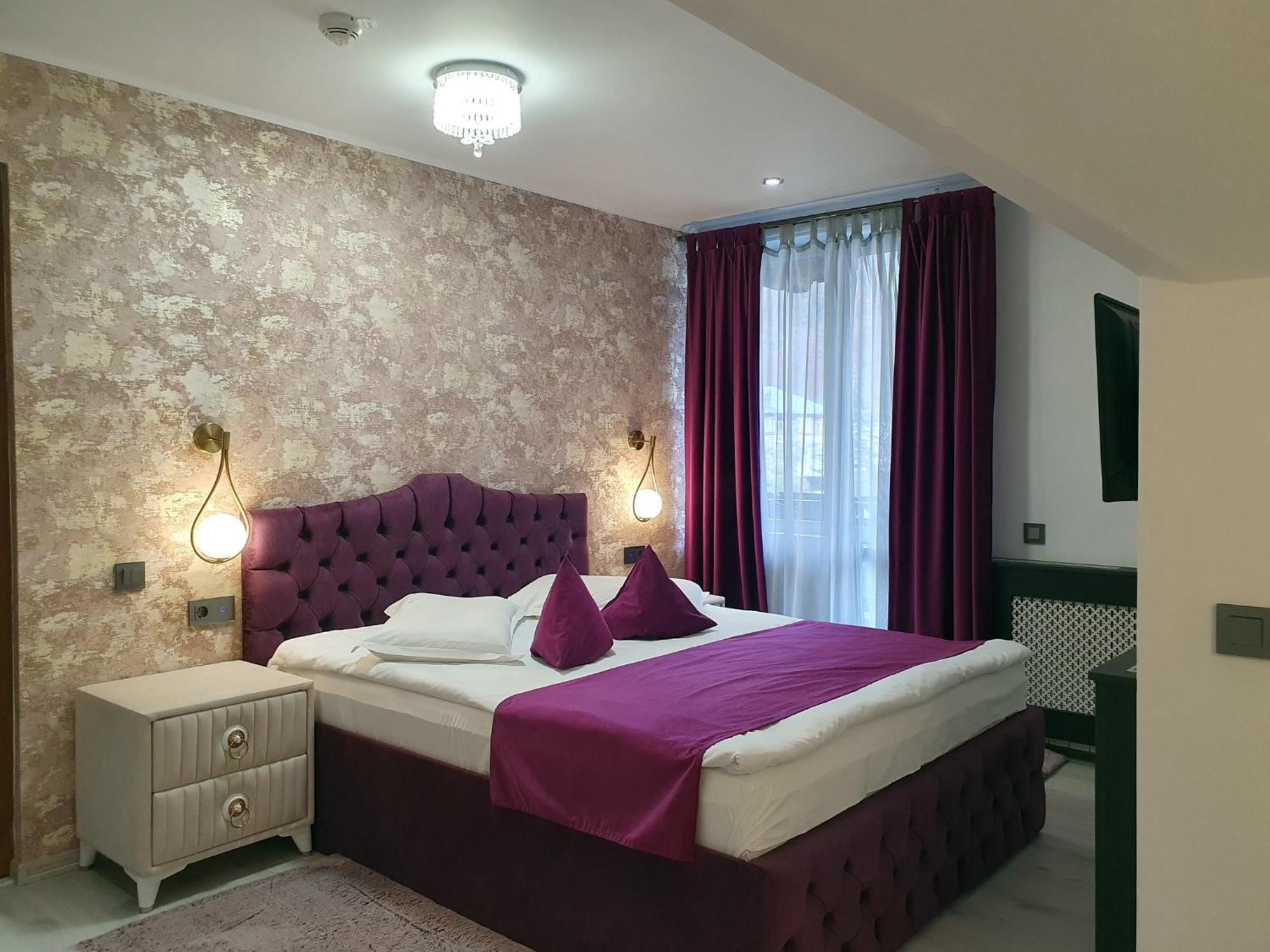 Irish House Hotel Sinaia Exterior photo